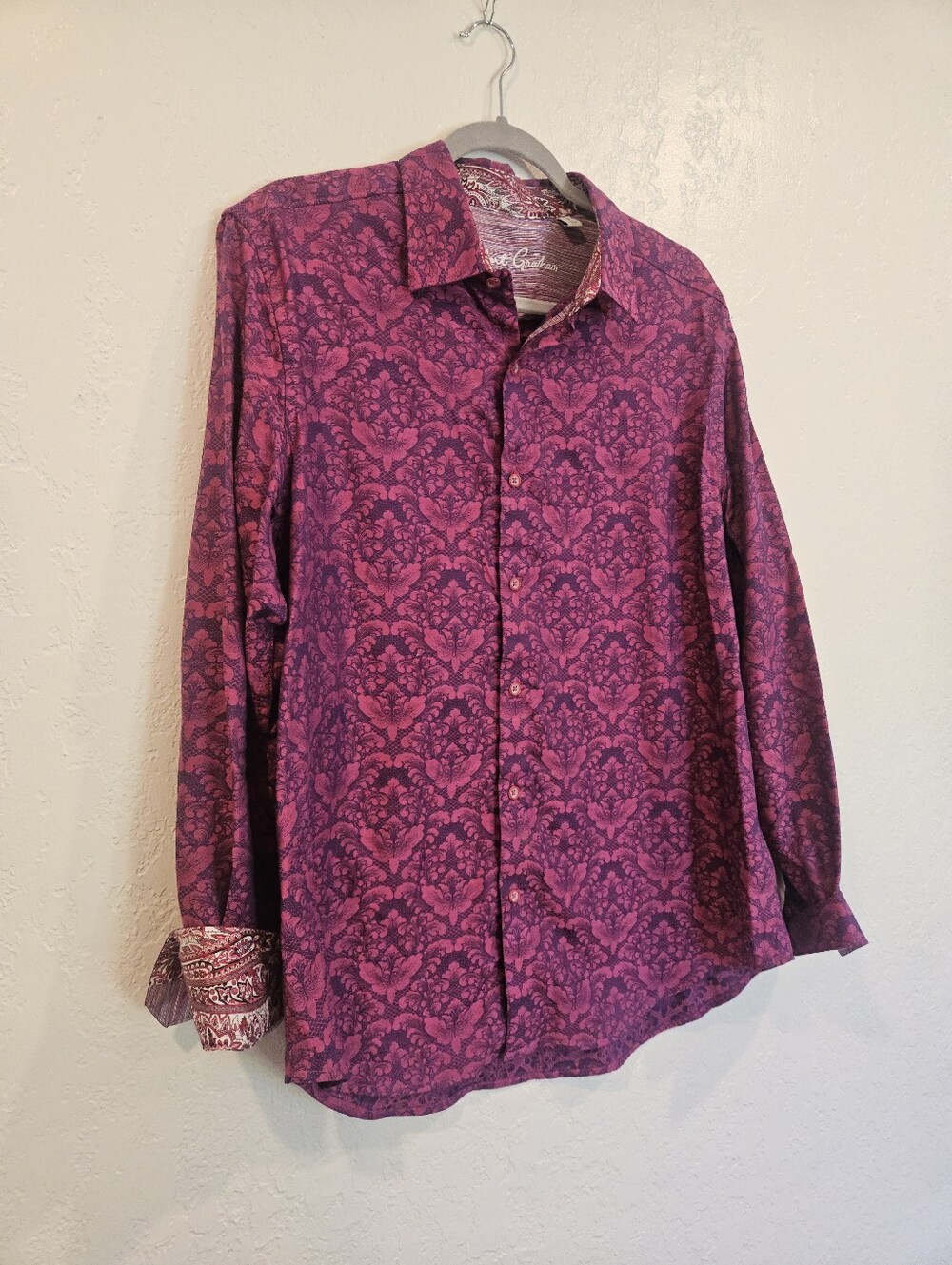 Robert Graham Bayview ButtonUp Mens Shirt Floral Jacquard Fuschia In Size Large.